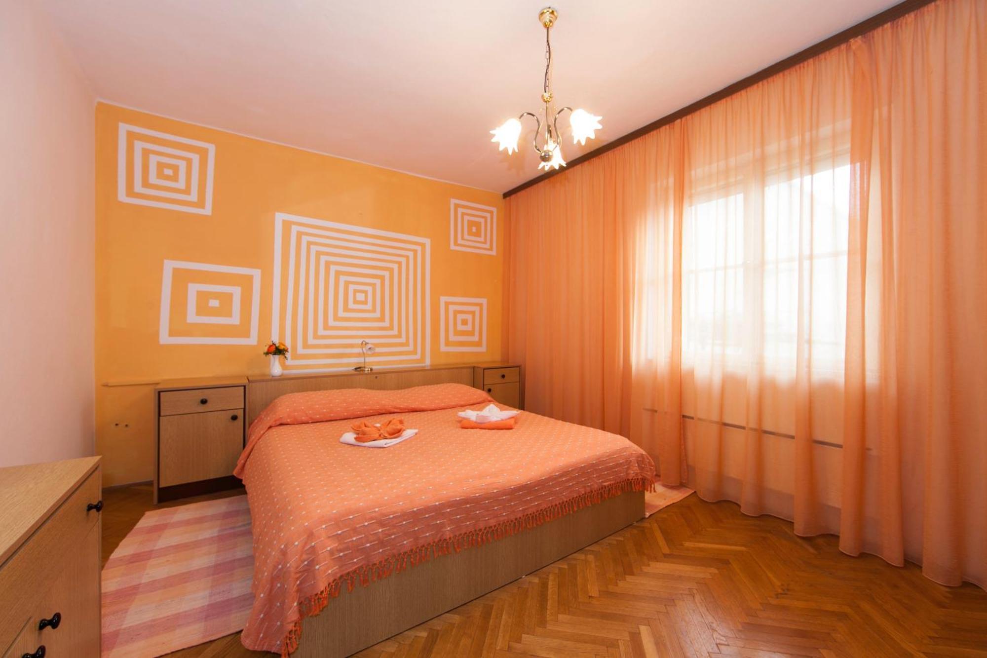 Apartmani Darinka Baška Voda Eksteriør bilde