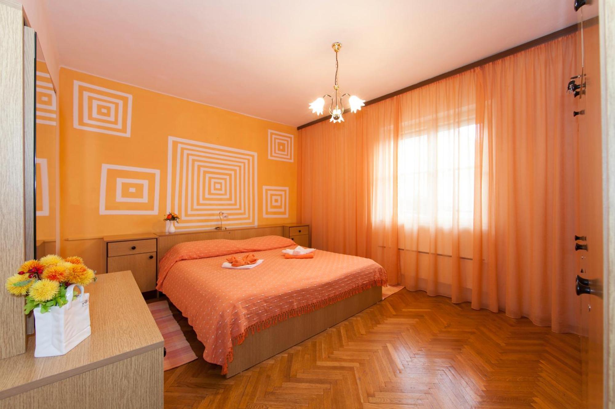 Apartmani Darinka Baška Voda Eksteriør bilde
