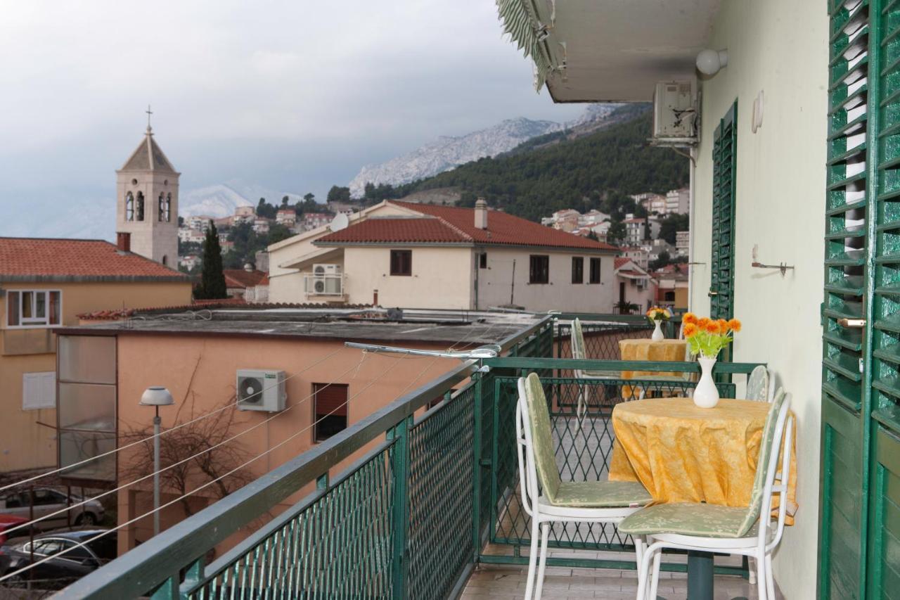 Apartmani Darinka Baška Voda Eksteriør bilde